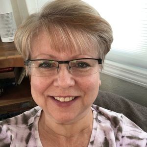 Meet your Posher, Annie